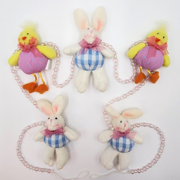 “Avon” Charming Easter Garland – NEW - Picture 1 of 7